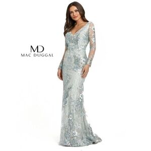 NWT Mac Duggal Embellished V-Neck Illusion Long Sleeve Gown in Seamist #67539
